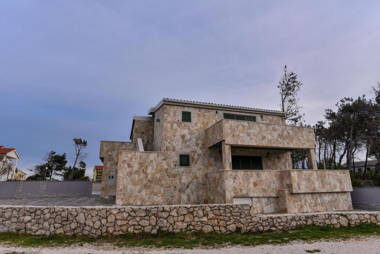 Apartment Sana 1 Vir Exterior photo